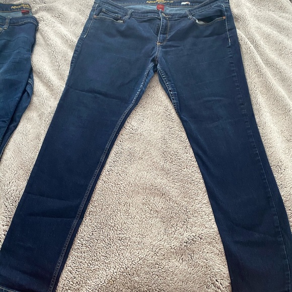 Super Skinny Dark Jeans - Picture 4 of 7